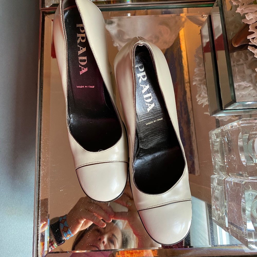 Prada Pink Gradient Leather Round-Toe Block Heel Pumps - Picture 6 of 8
